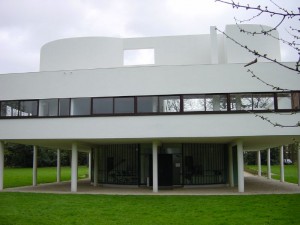 Villa Savoye Location: Poissy, Paris, France Architect: Le Corbusier Photo by: Timothy Brown